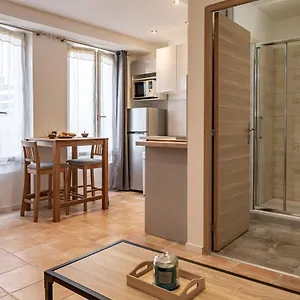  Appartement Studio Ingres Au Coeur Historique De